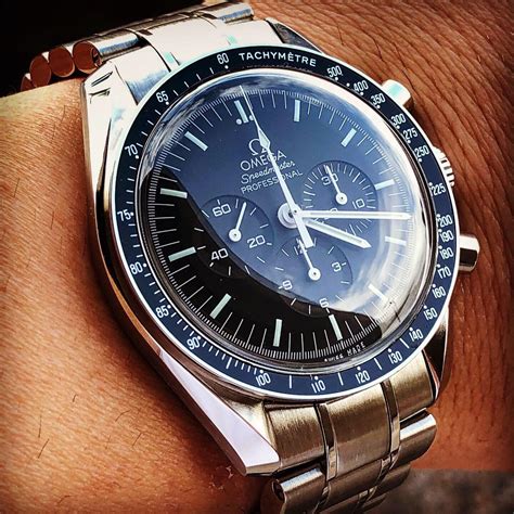 omega speedmaster pro crystal|omega speedmaster professional reviews.